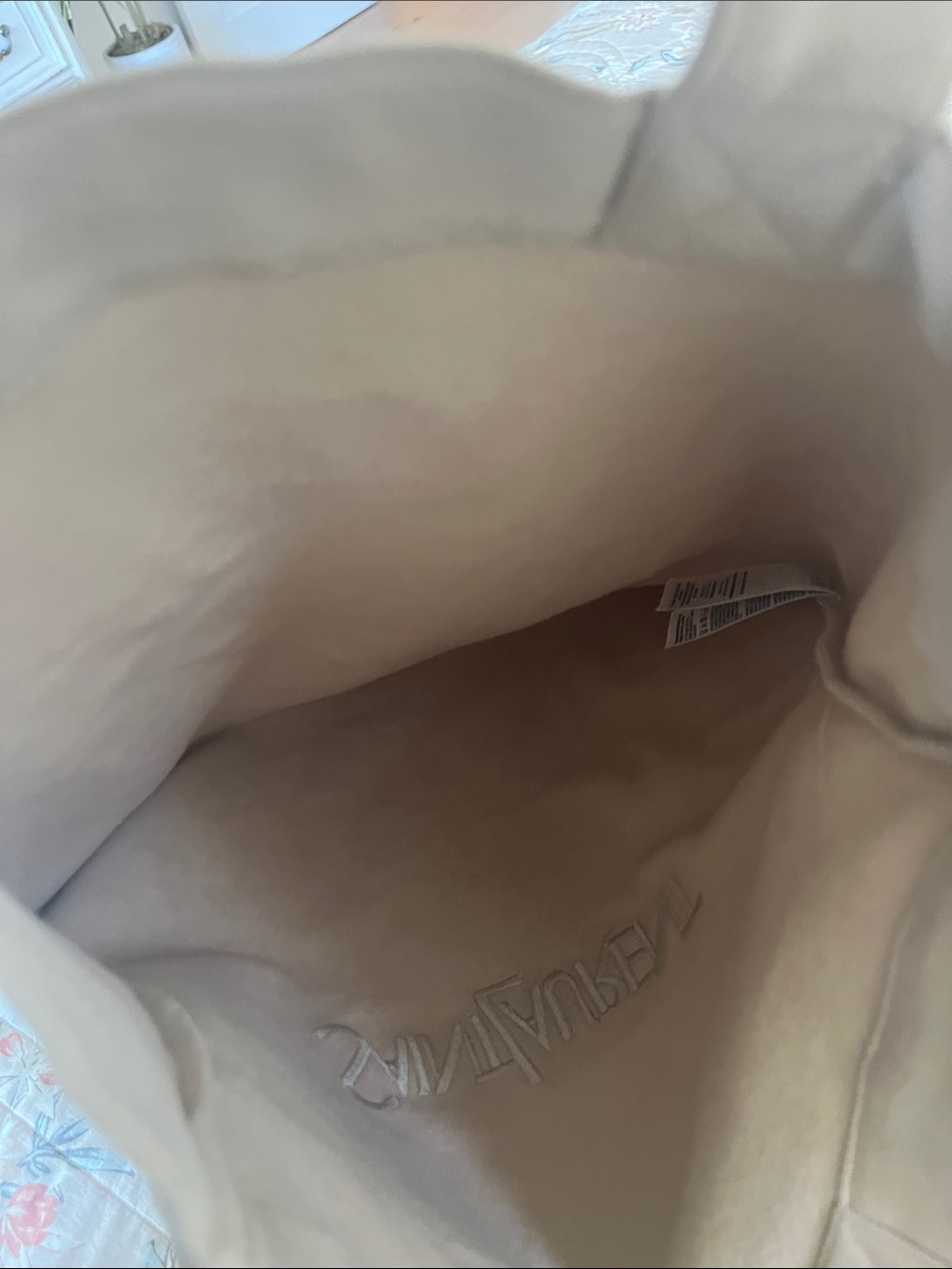 Saint Laurent Fleece Tote Bag - Picture 8 of 12